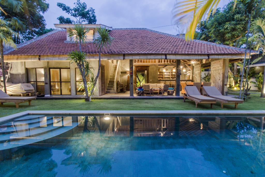Villa Kundalini Seminyak Eksteriør billede