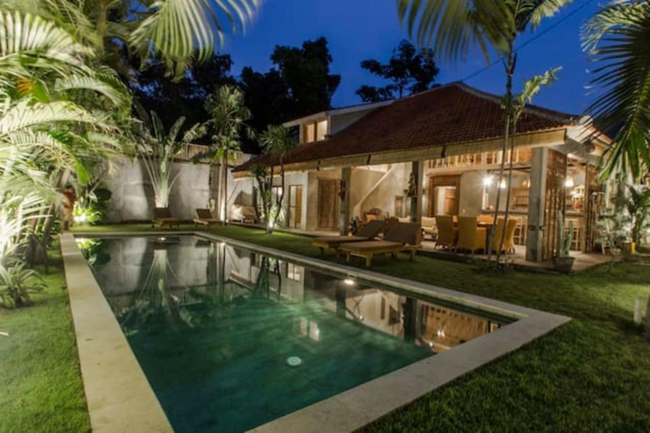 Villa Kundalini Seminyak Eksteriør billede