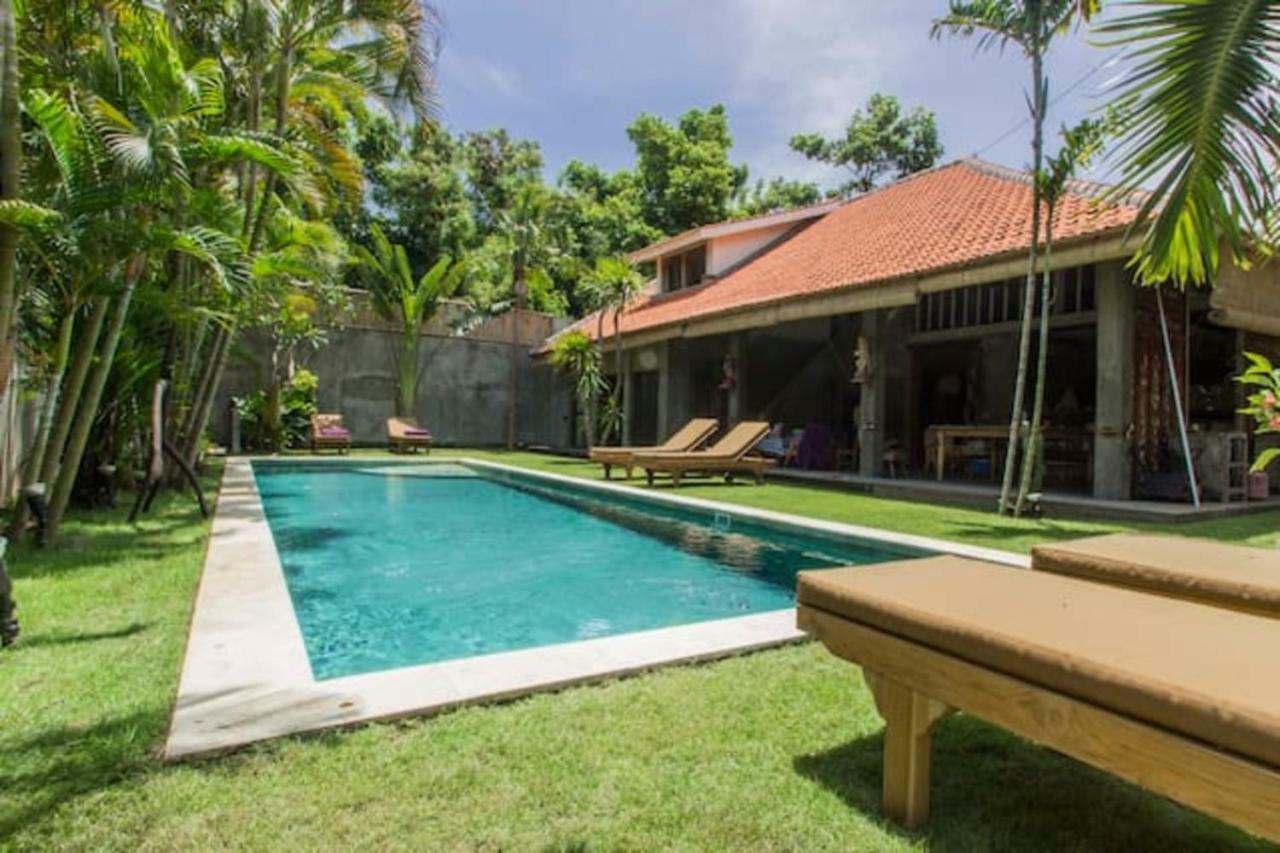 Villa Kundalini Seminyak Eksteriør billede
